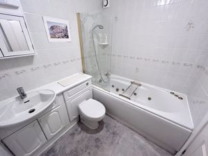 Photo 17- click for photo gallery
